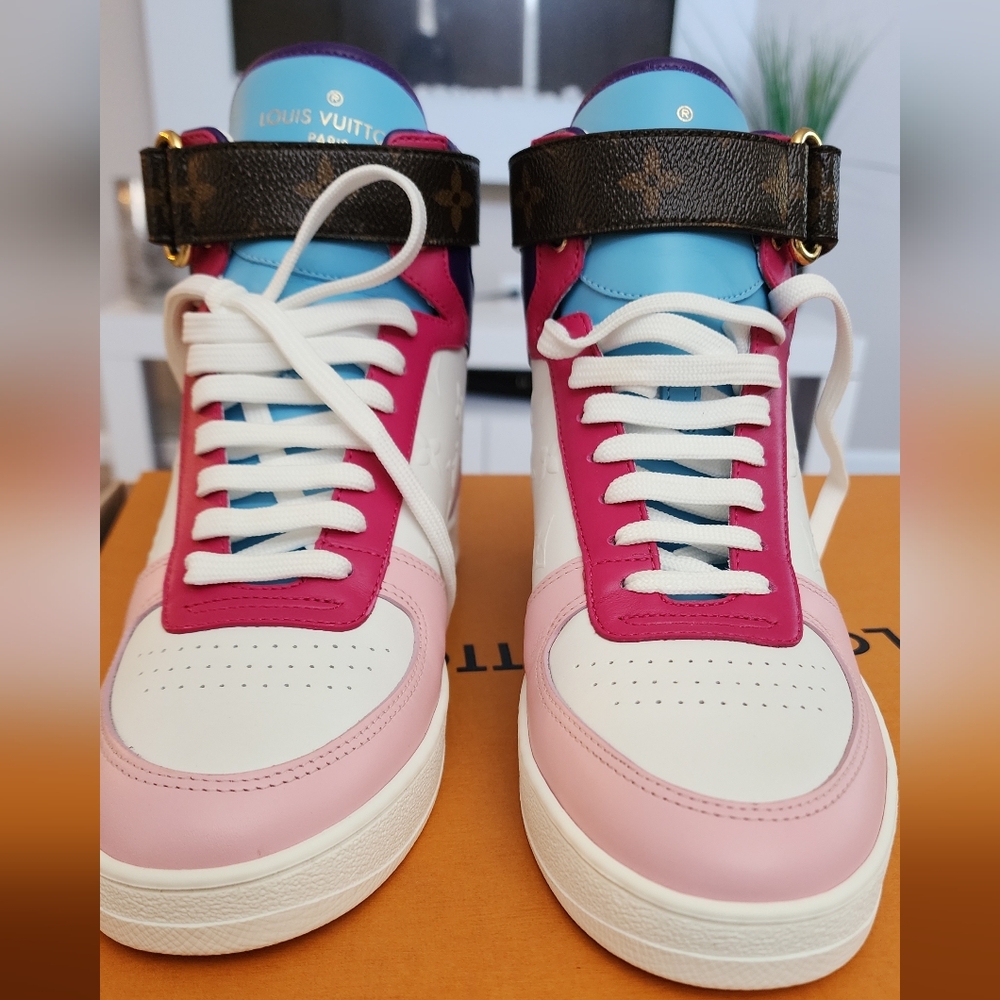 LV Louis Vuitton Boombox Sneaker..